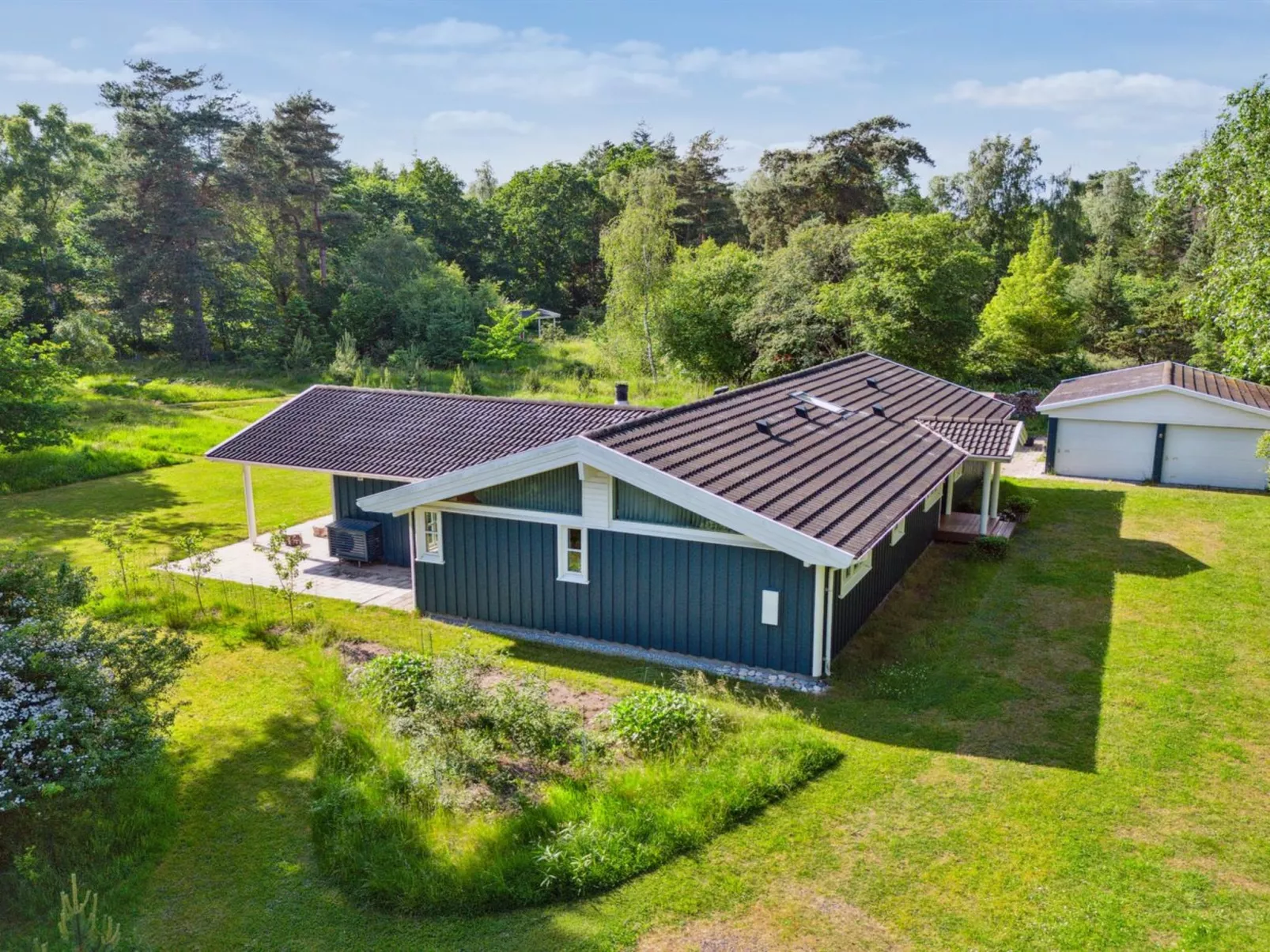 "Launo" - 1.1km to the fjord-Draußen