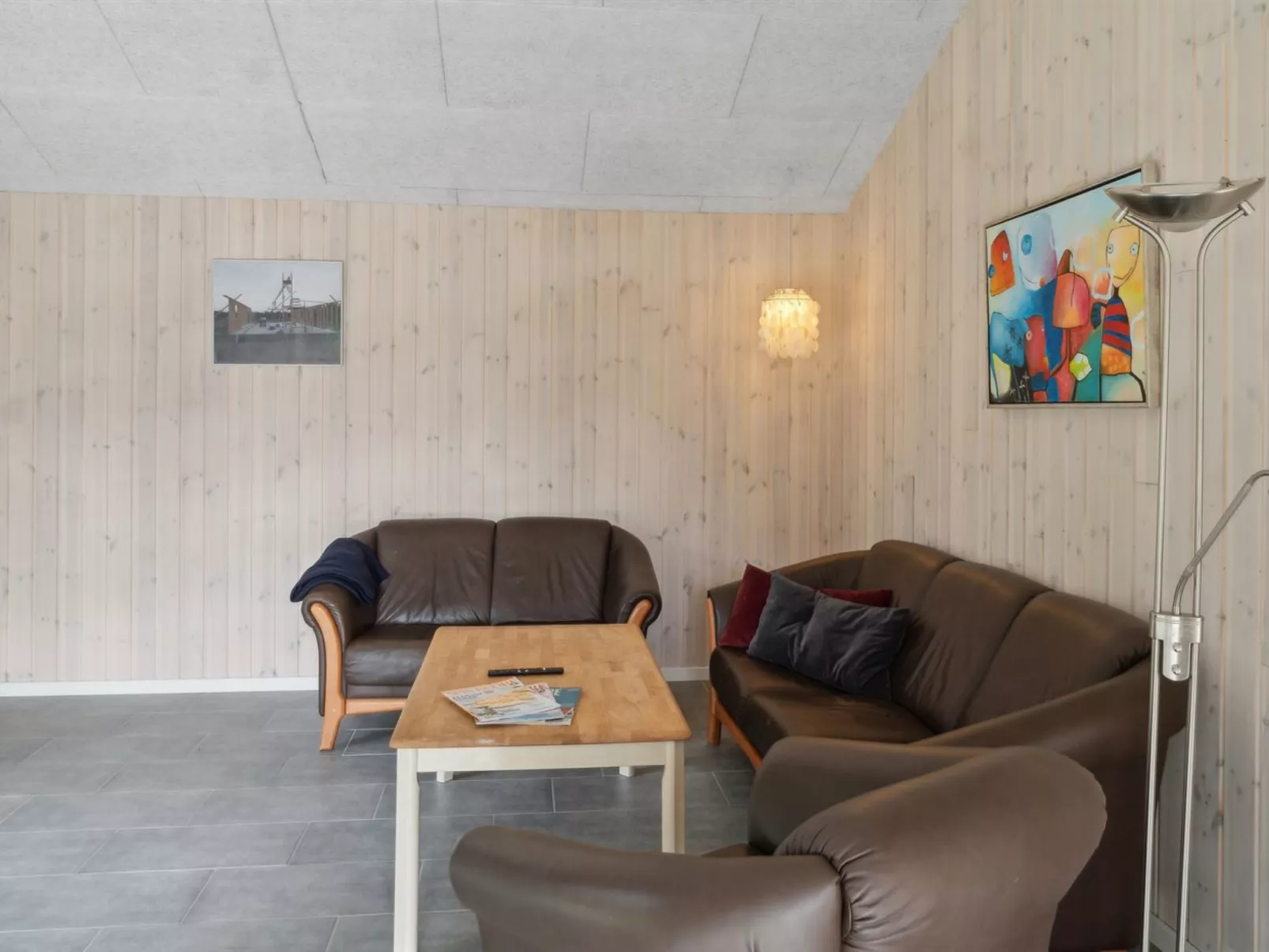 "Dorreth" - 3.2km from the sea-Inside