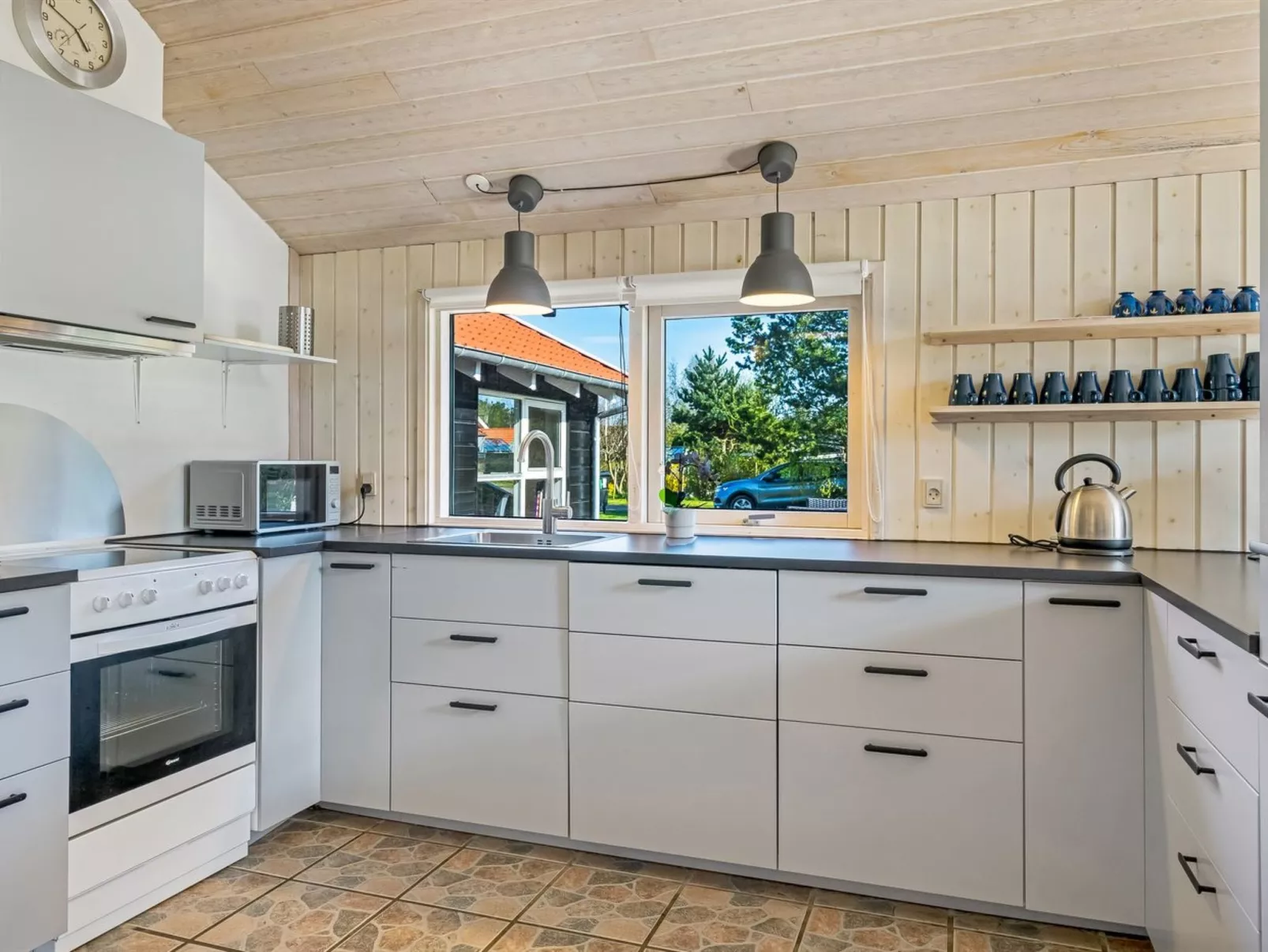 "Persa" -  from the sea-Dedans