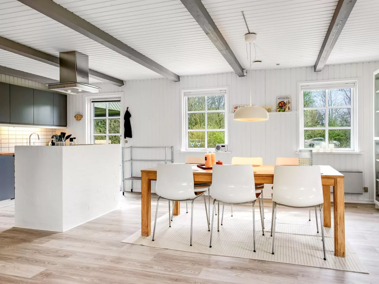 "Hinrich" - 750m from the sea-Dedans