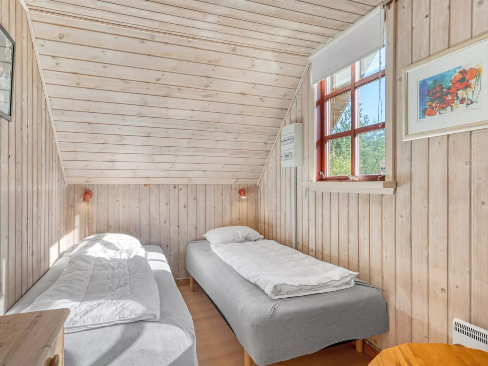 "Niesina" - 600m to the fjord-Drinnen