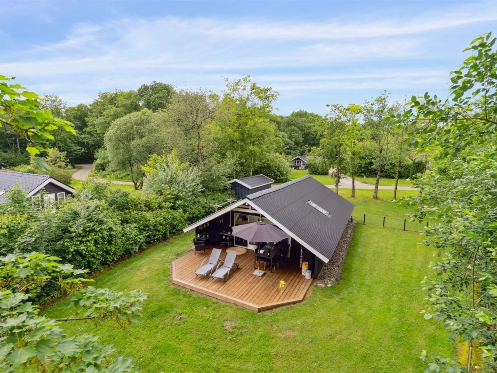 "Hereth" - 30km from the sea-Outside