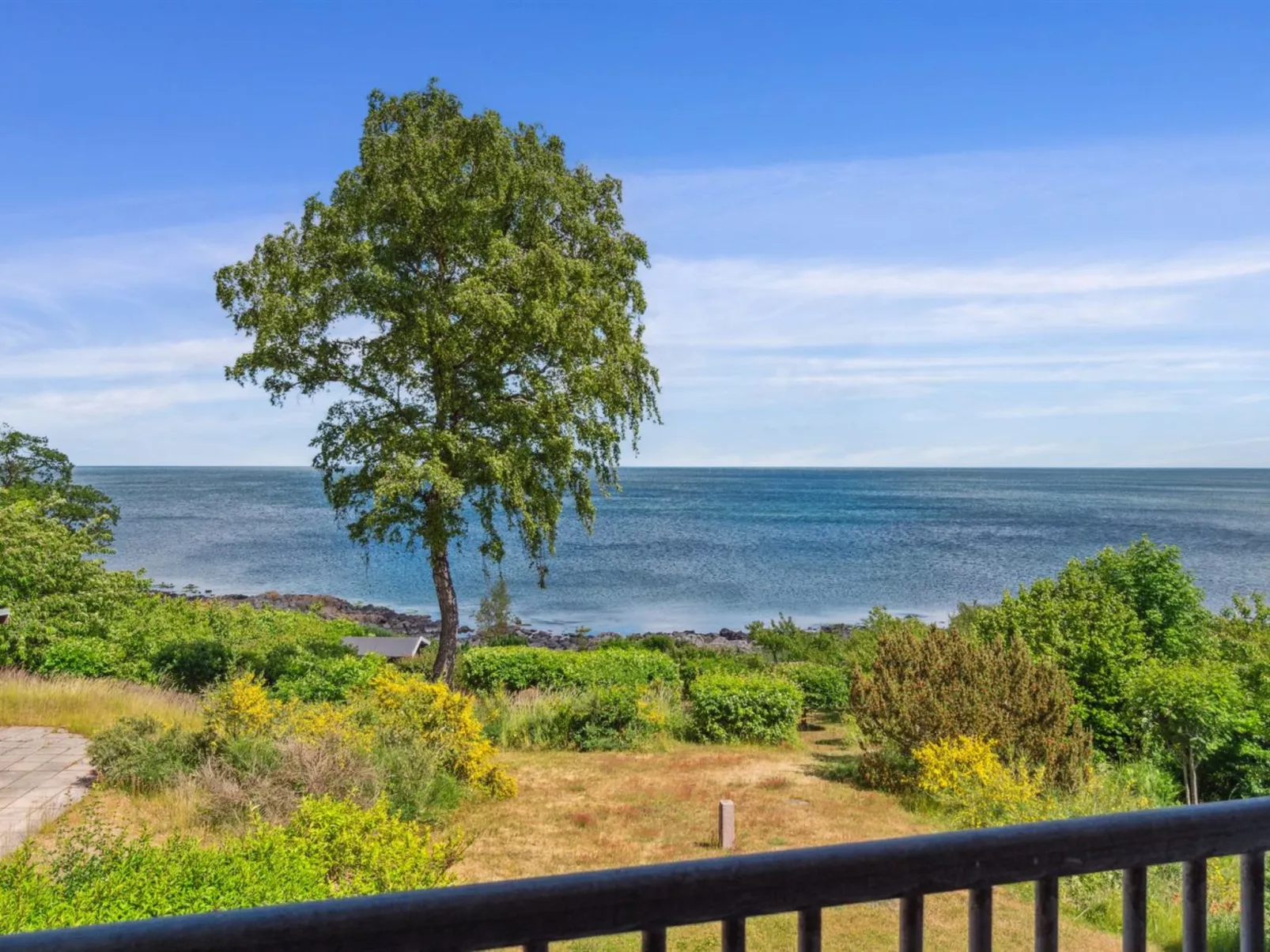 "Vanta" - 50m from the sea-Draußen