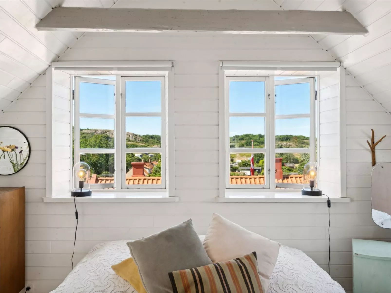 "Hebba" - 125m from the sea-Drinnen