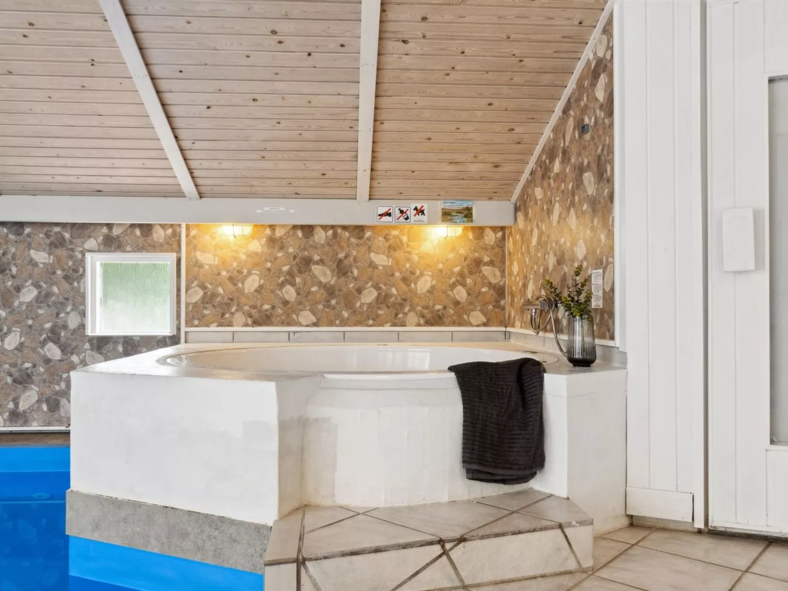 "Jorinde" - 1km from the sea-Dedans