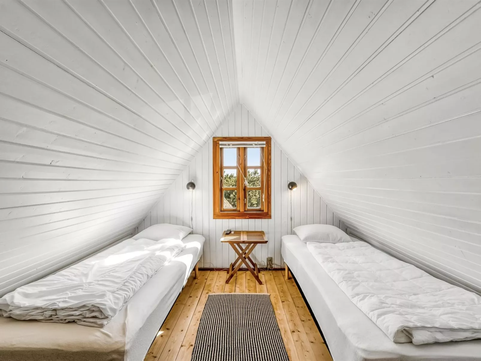 "Arlina" - 600m from the sea-Inside