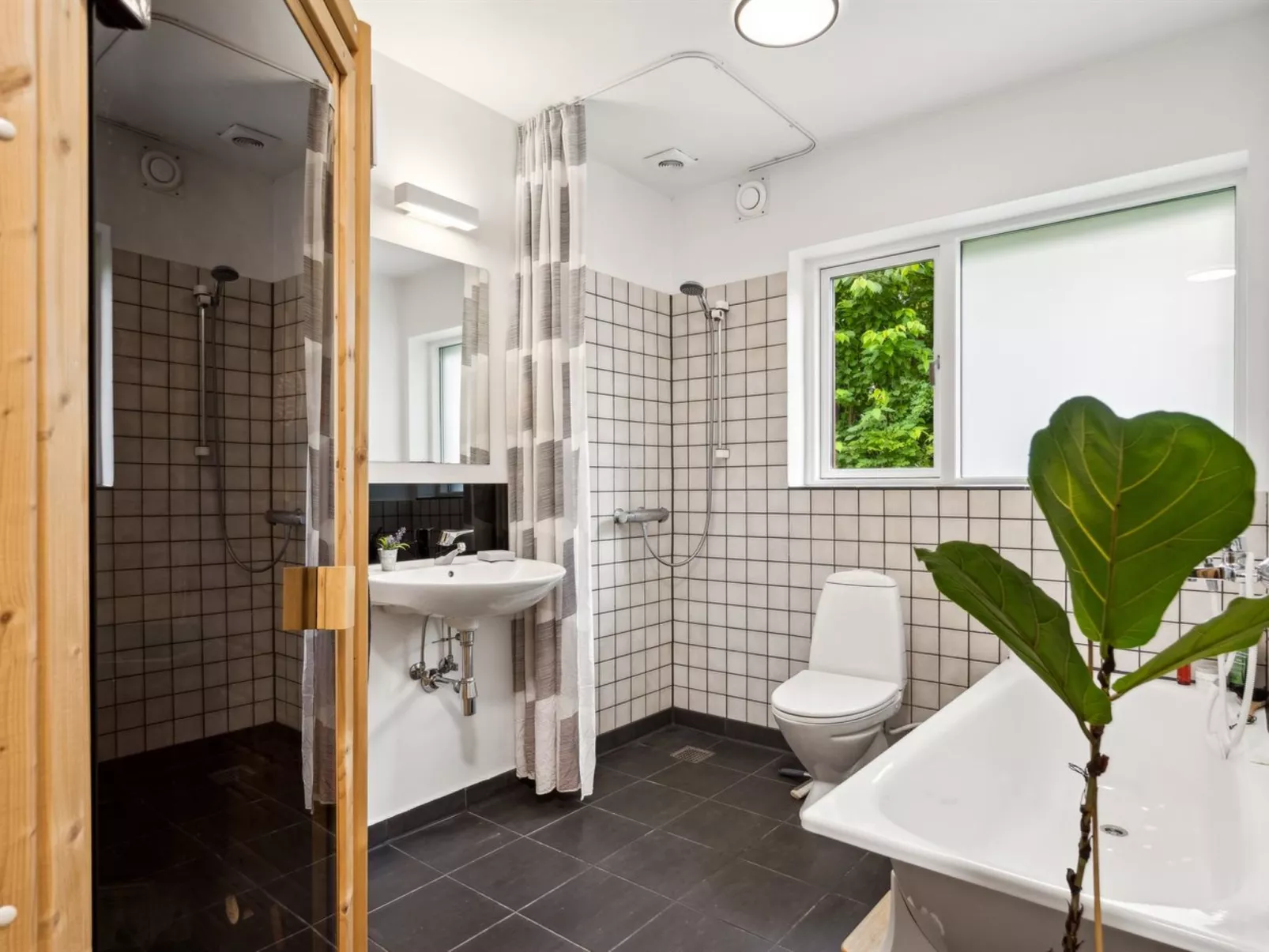 "Biergh" - 250m from the sea-Dedans