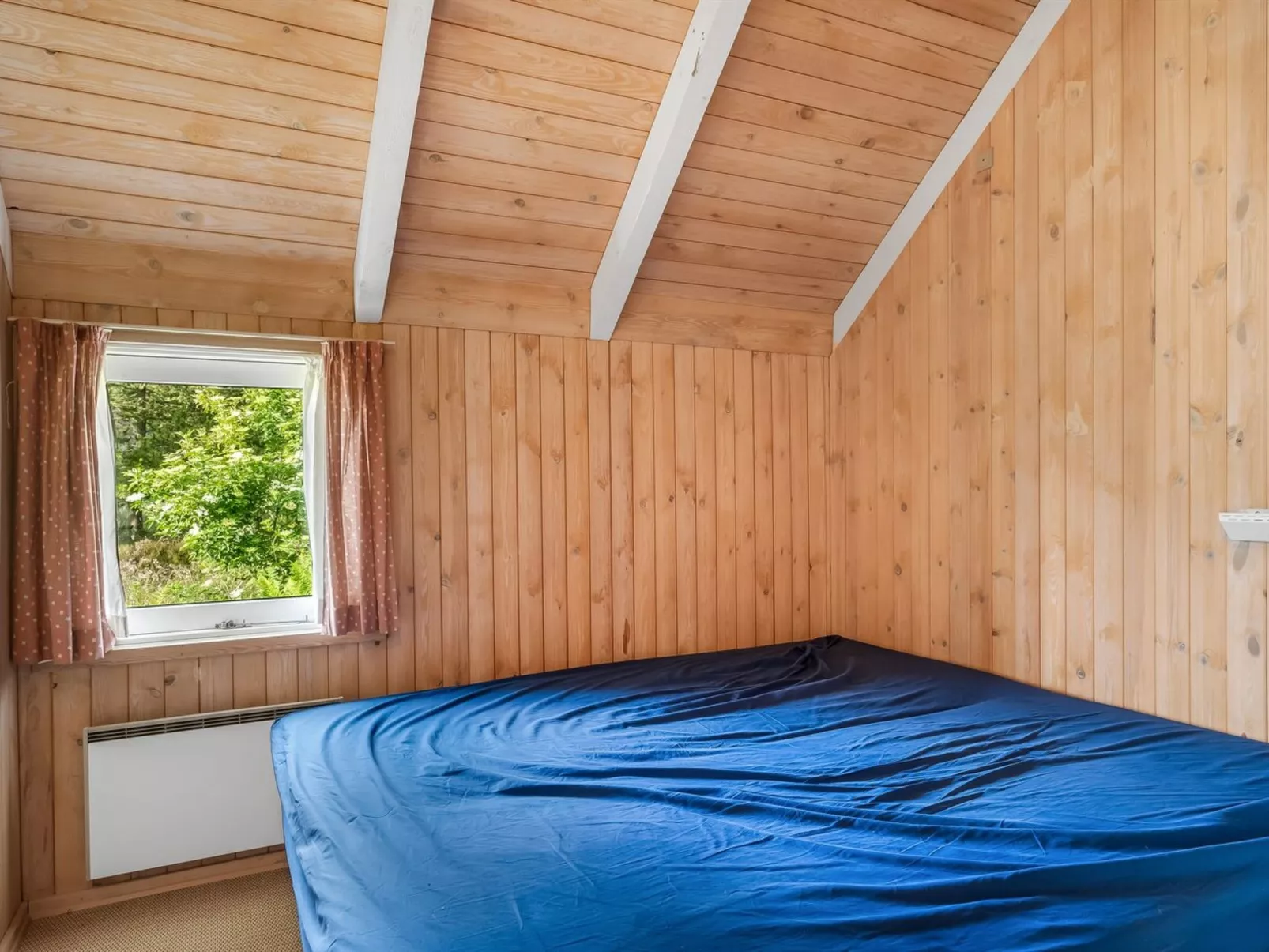 "Elenor" - 1.1km from the sea-Drinnen