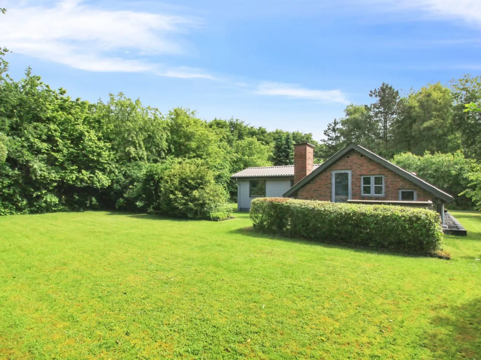 "Ofrath" - 30km from the sea-Outside