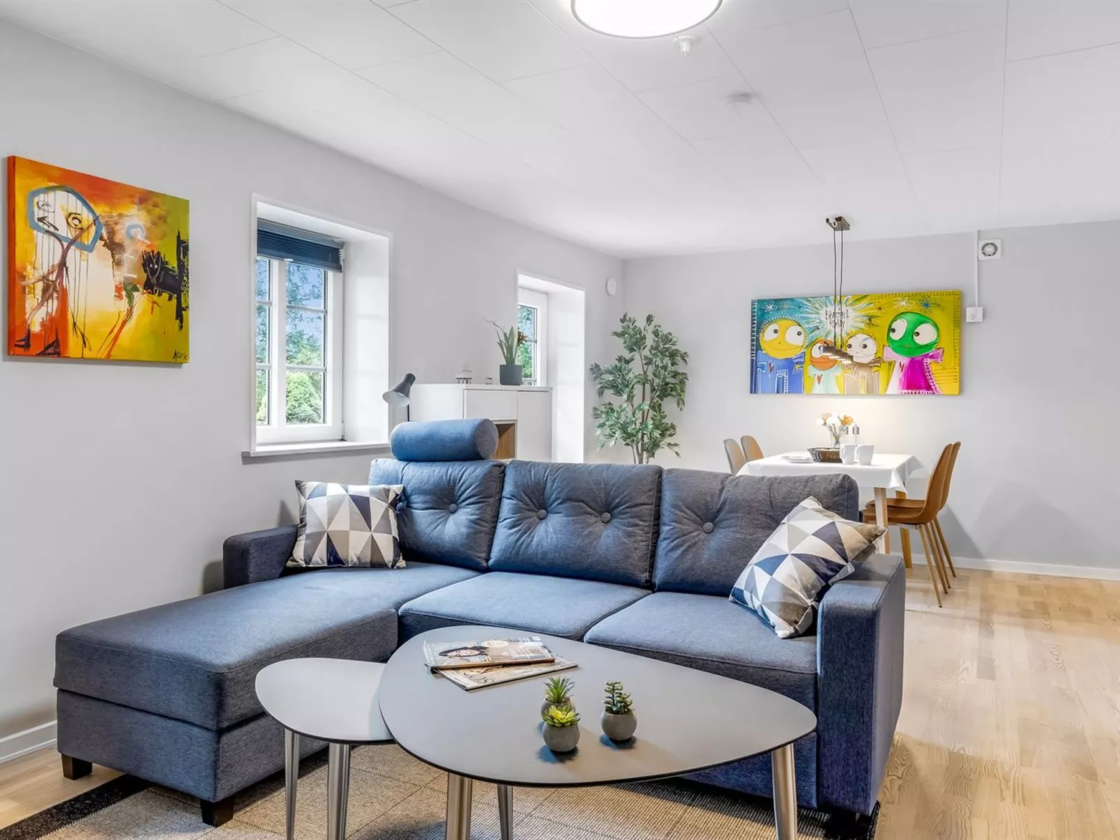 "Saran" - 30km from the sea-Drinnen