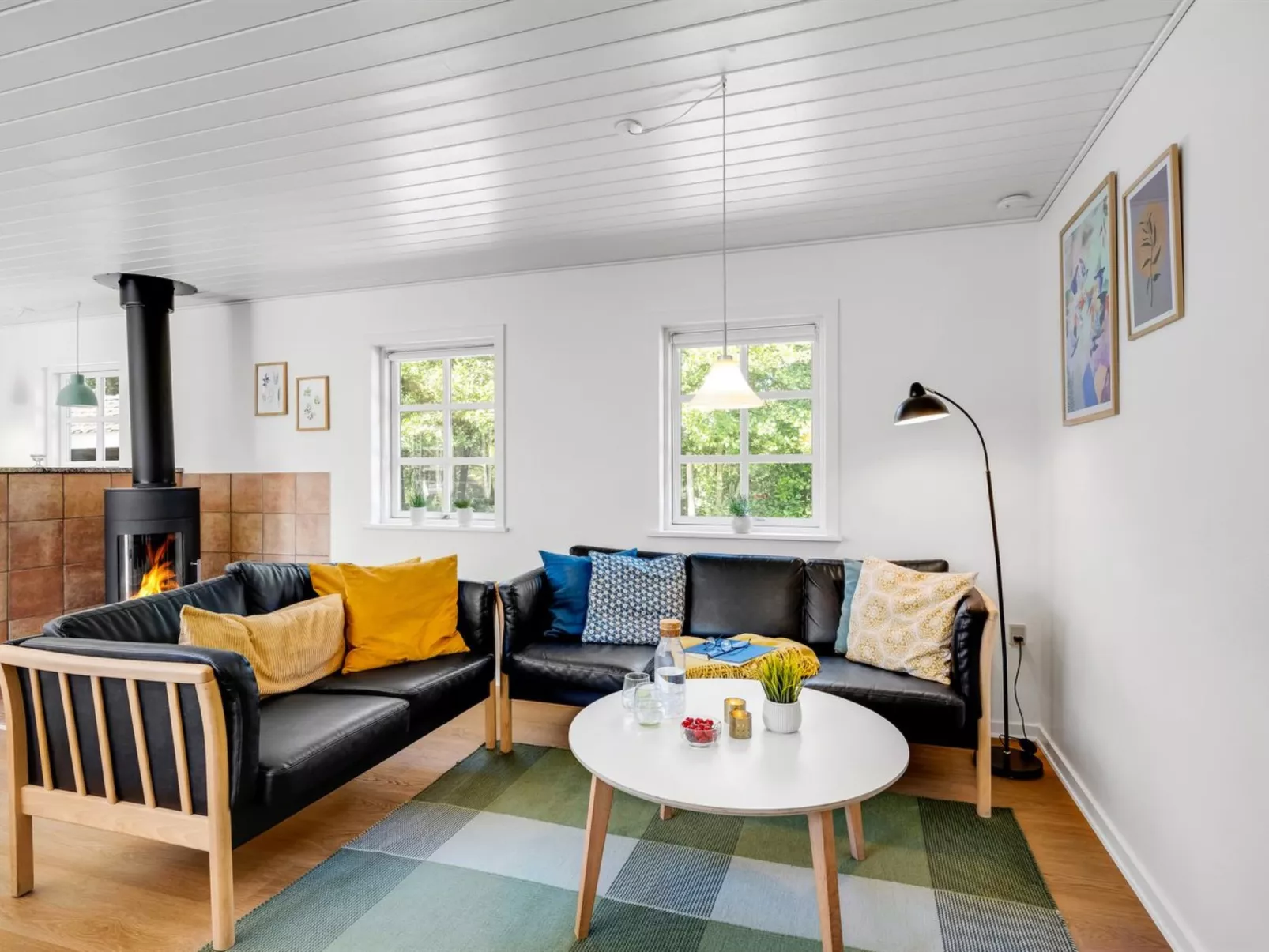 "Holga" - 400m from the sea-Inside