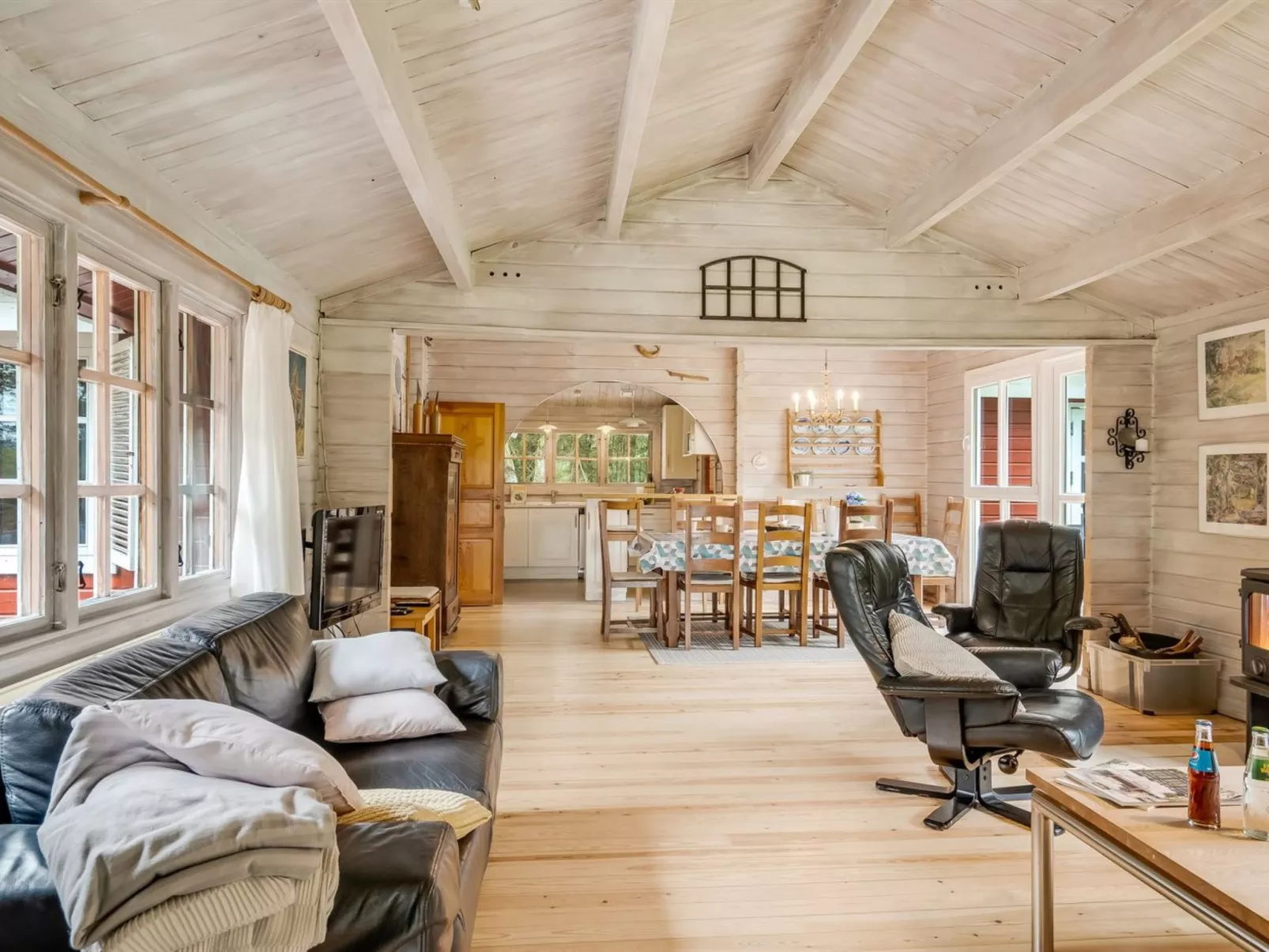 "Aisling" - 700m from the sea-Dedans