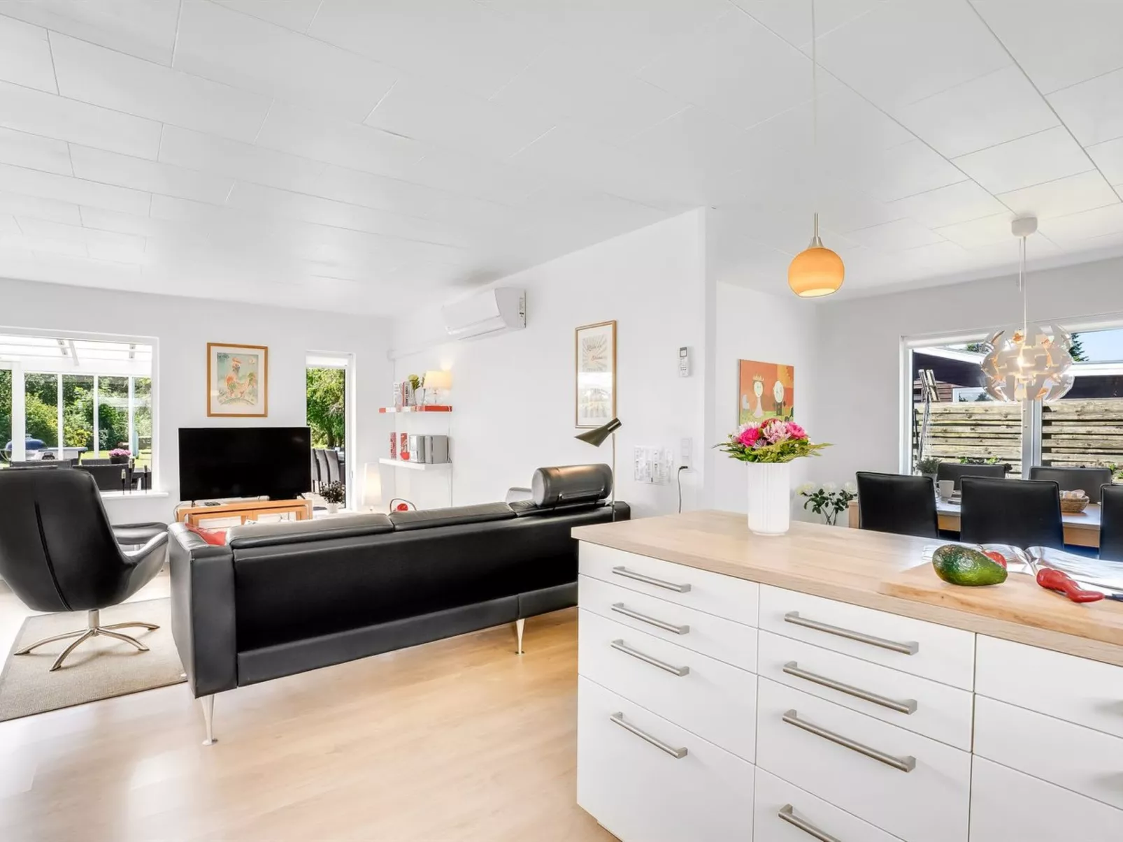 "Ansine" - 500m from the sea-Drinnen