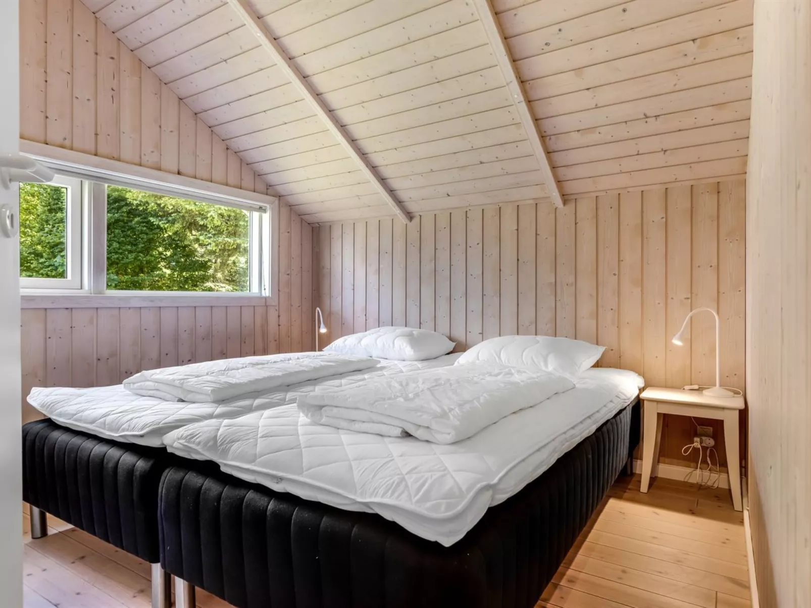 "Sylwia" - 250m to the fjord-Drinnen