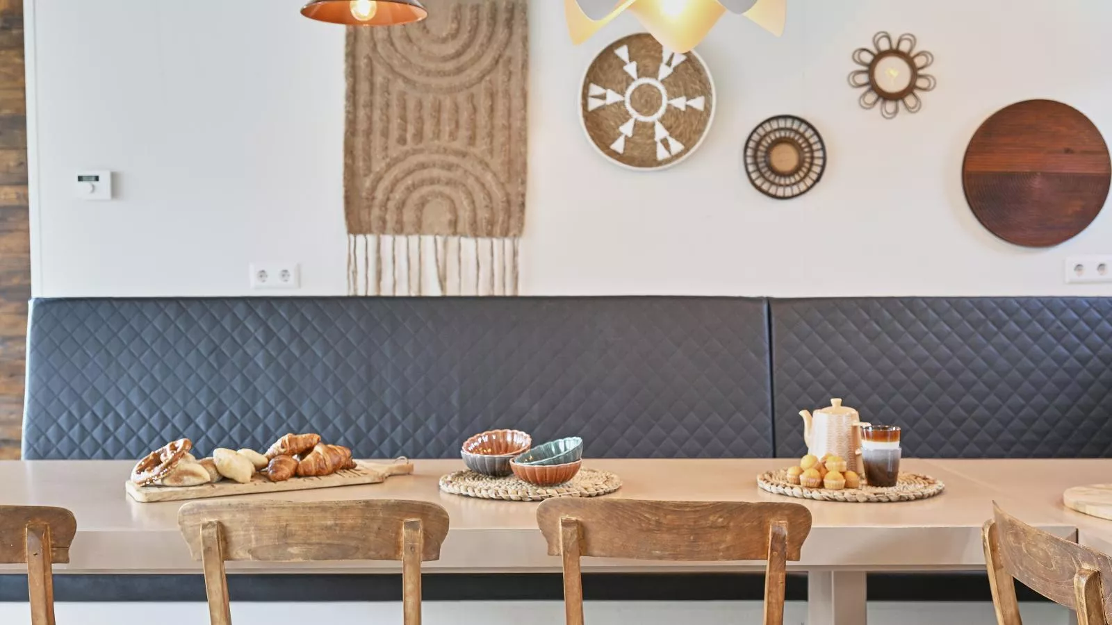 Casa Familia-Dining room