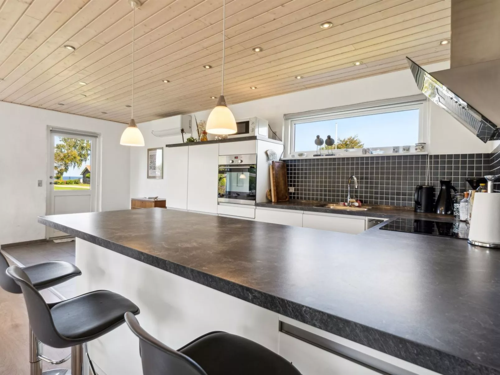 "Todor" - 150m from the sea-Drinnen