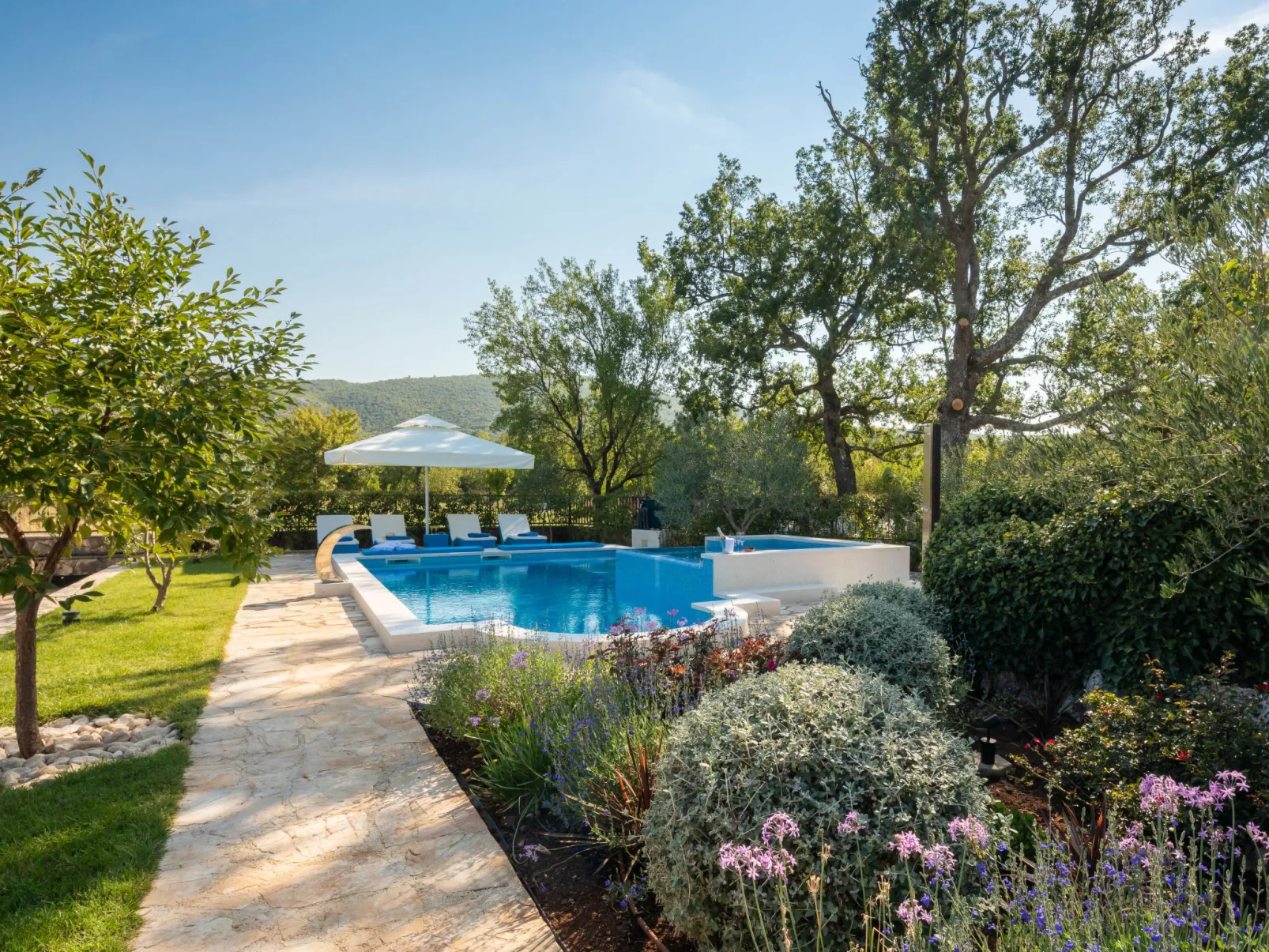 Villa Dalmatica moderna-Dehors