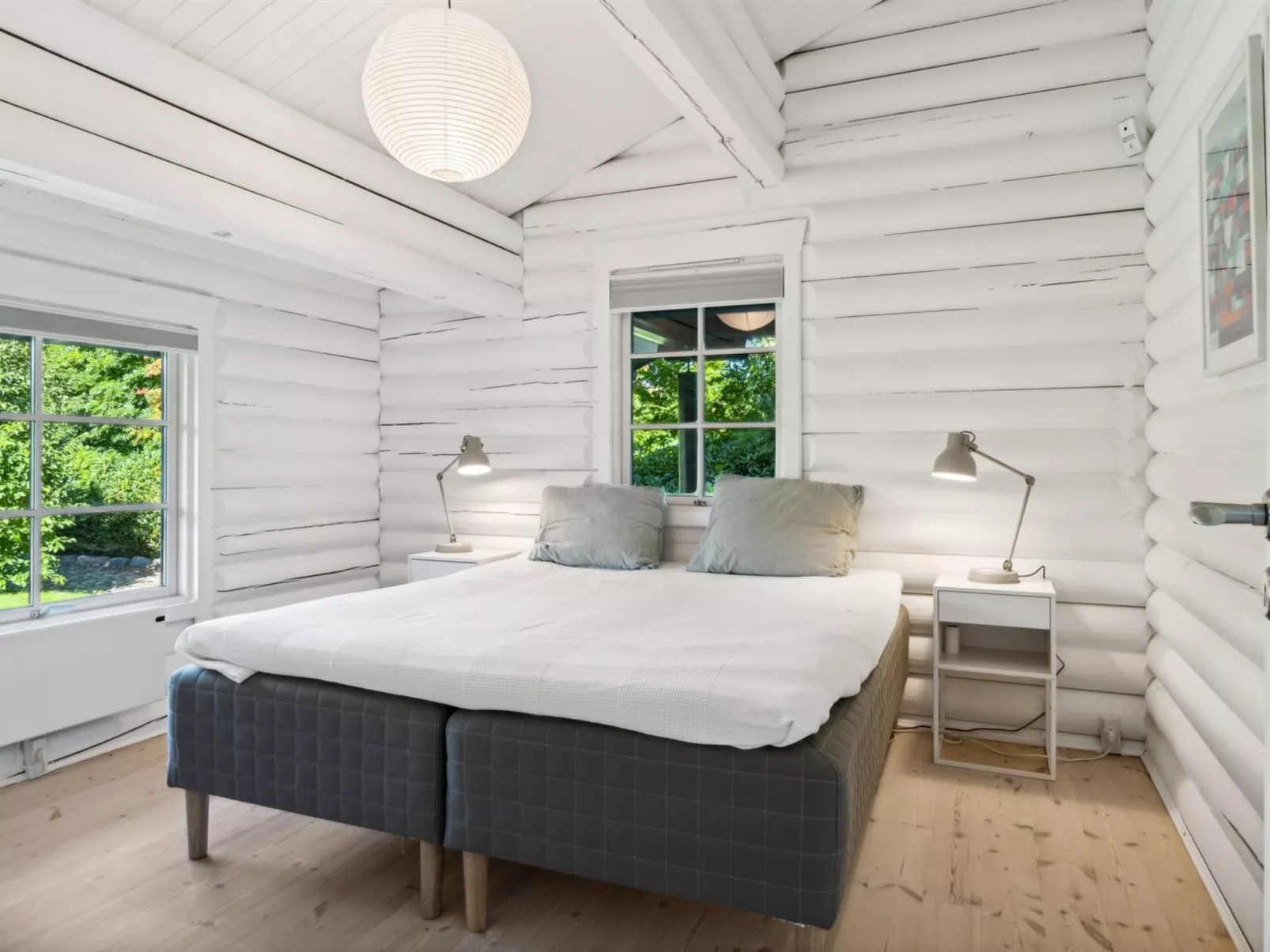 "Sighfrith" - 1.4km from the sea-Inside