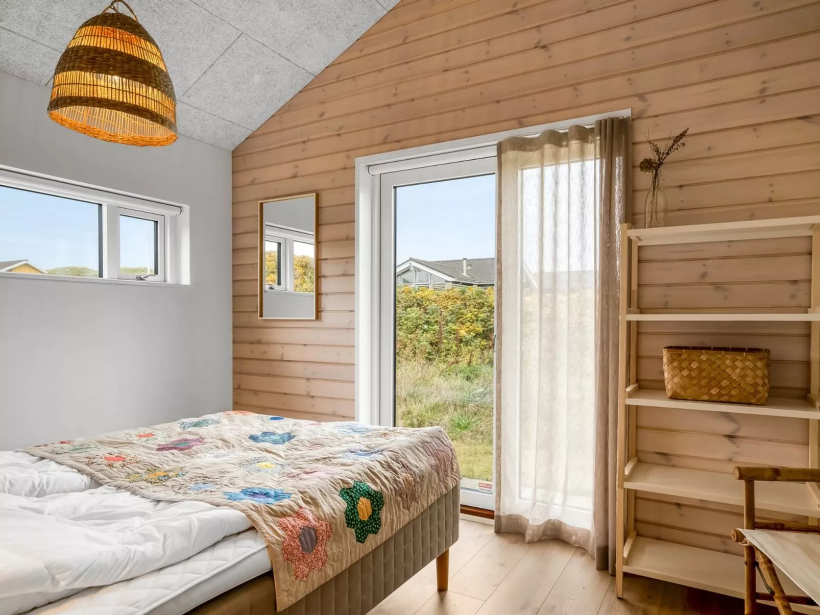 "Thorfin" - 300m from the sea-Inside