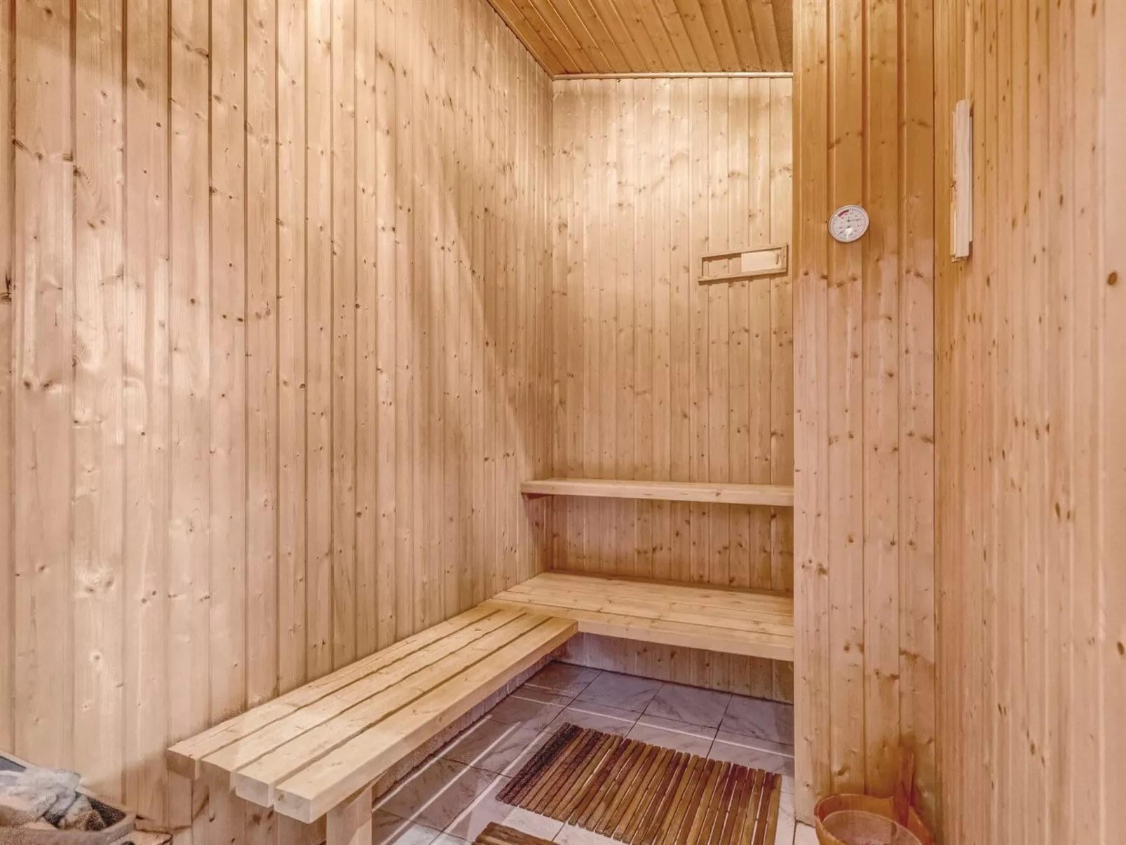 "Estella" - 900m from the sea-Drinnen