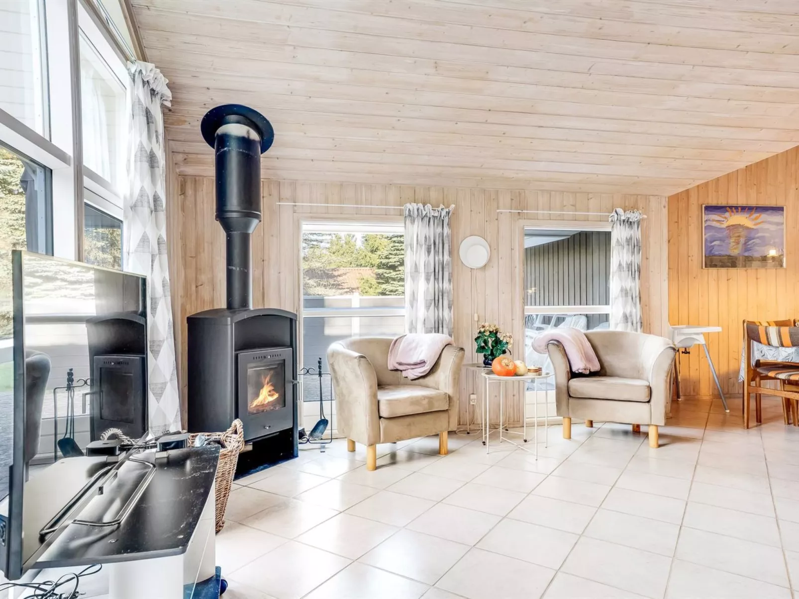 "Ayna" - 50m from the sea-Drinnen