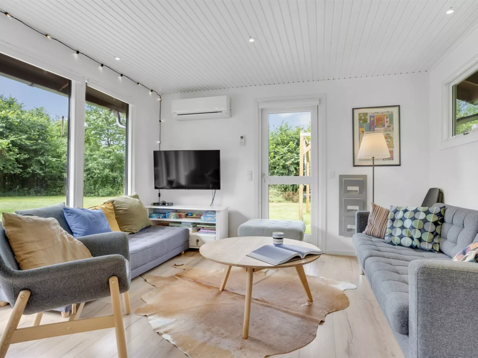 "Vickie" - 600m from the sea-Inside