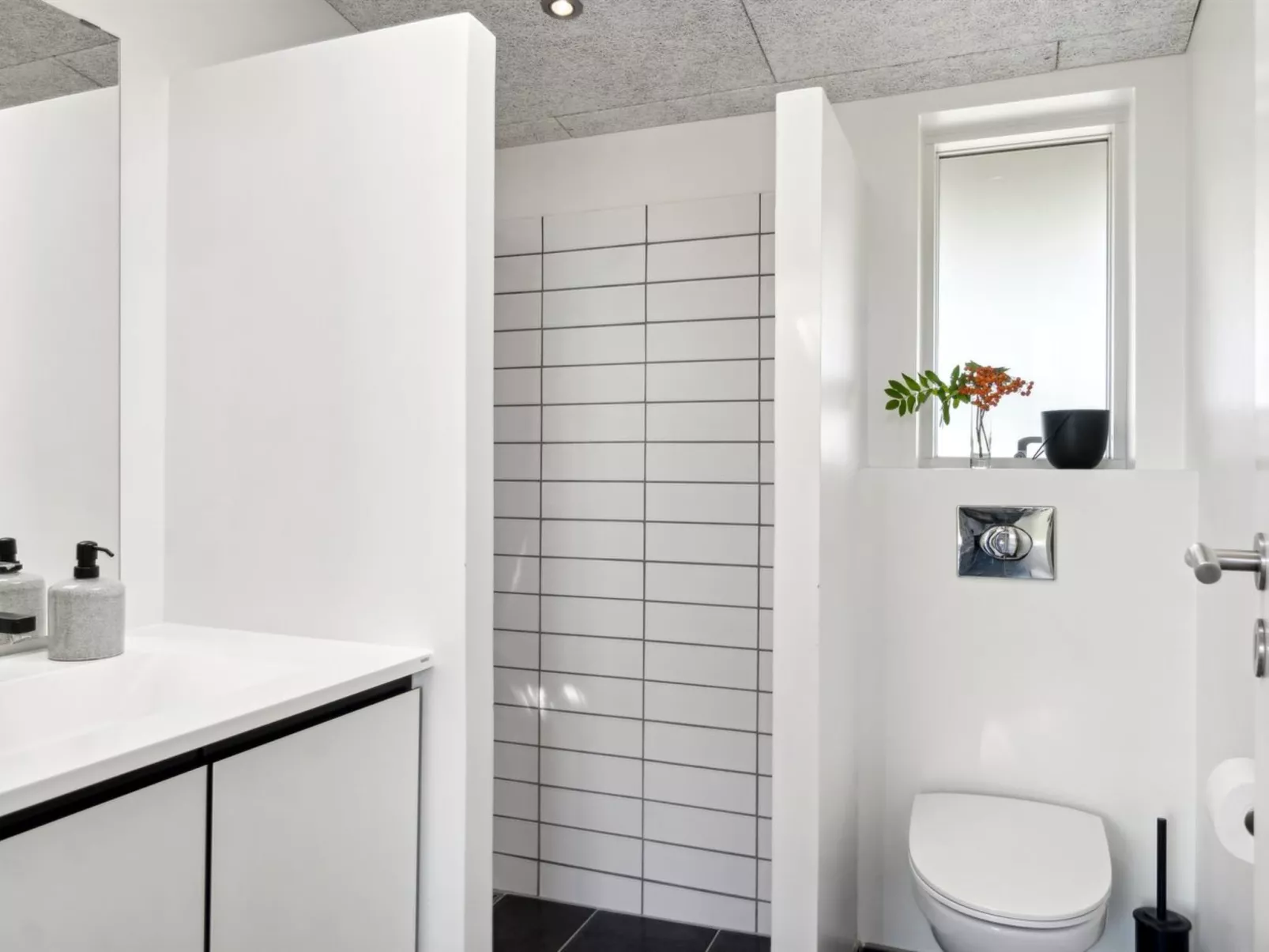 "Bæver" - 200m from the sea-Drinnen