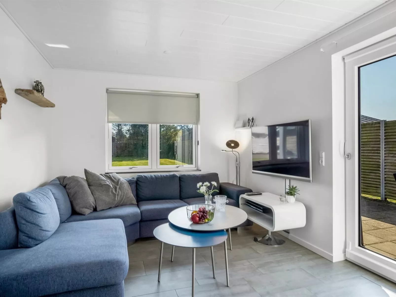 "Isabel" - 600m from the sea-Inside