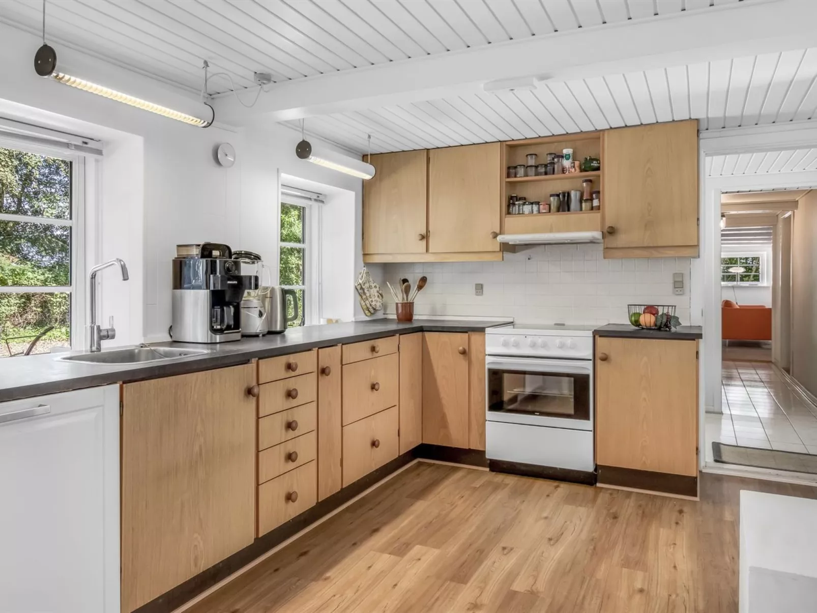 "Jolin" - 13km from the sea-Dedans