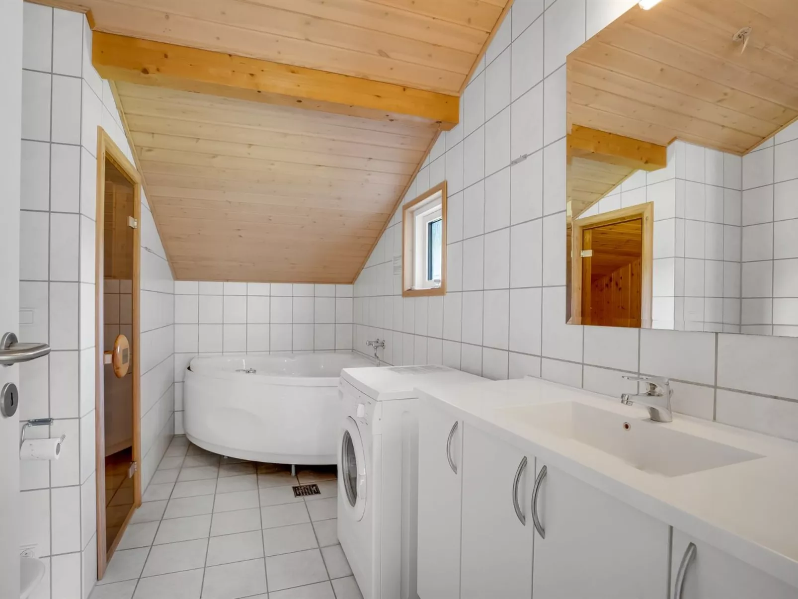 "Alvina" - 45m from the sea-Drinnen