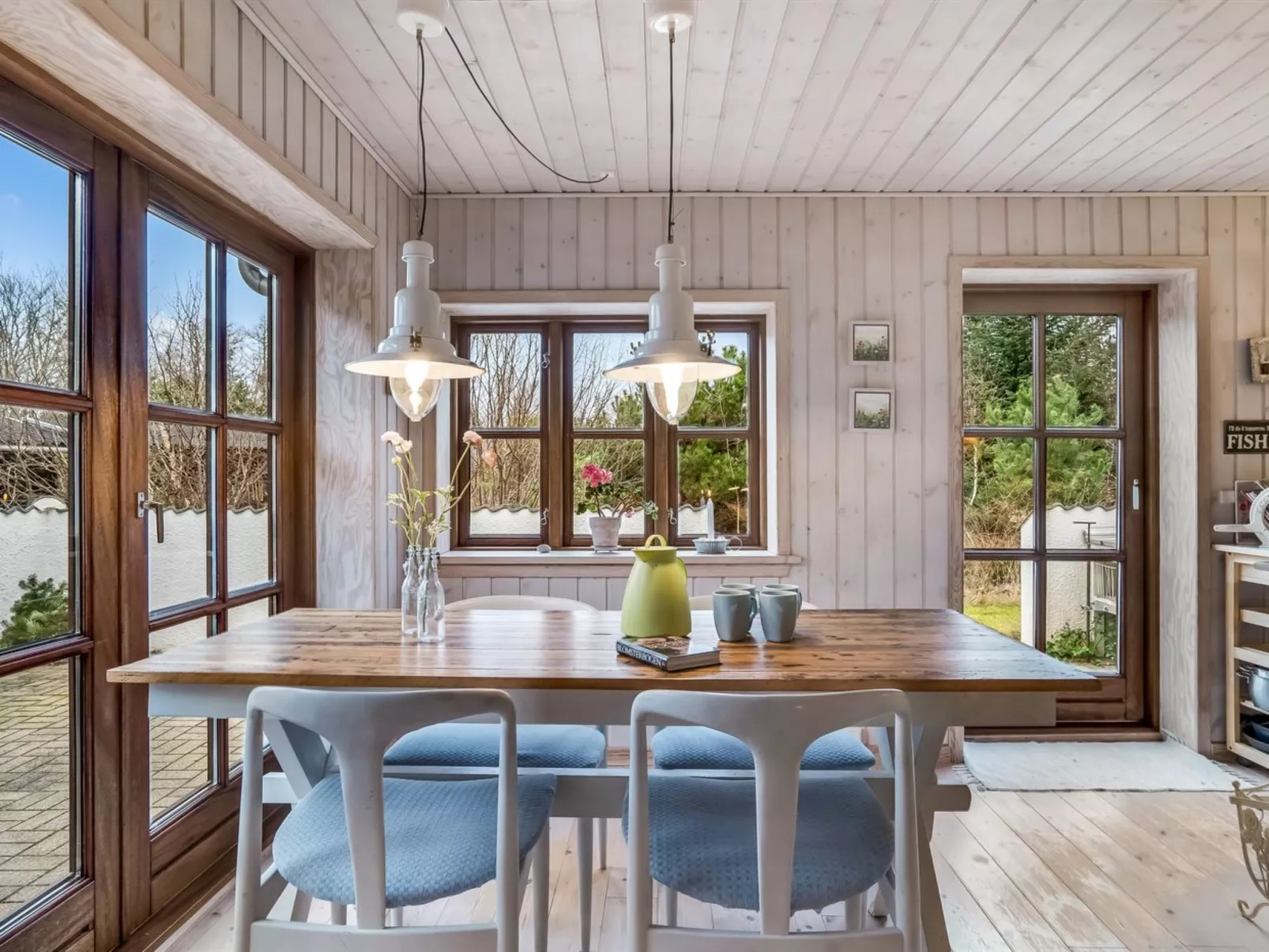 "Gunnild" -  from the sea-Drinnen