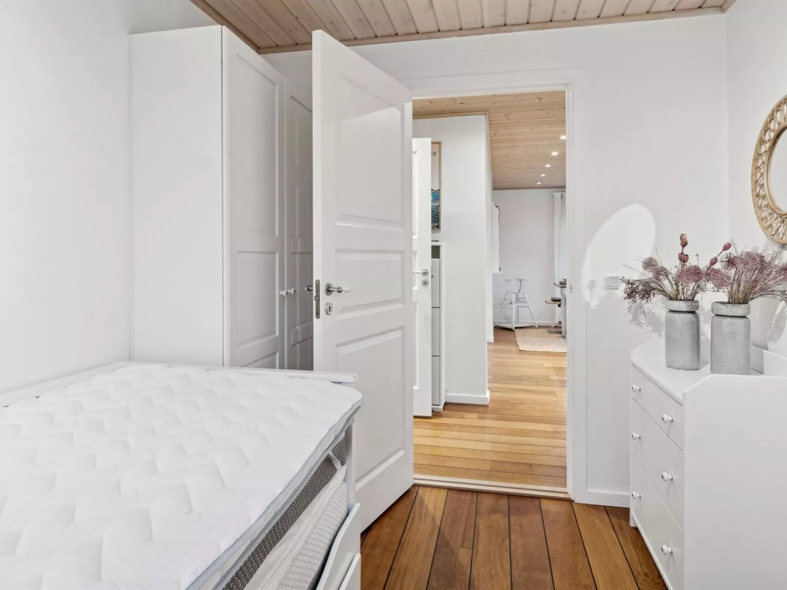 "Eero" - 175m to the fjord-Inside