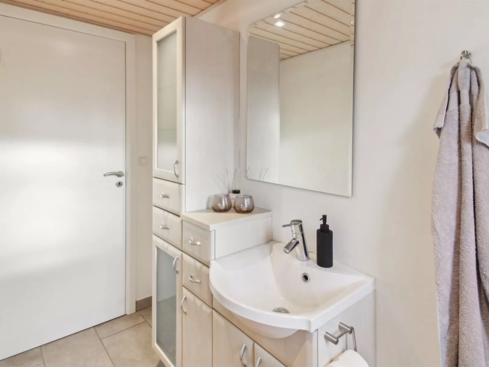 "Solvejg" - 30km from the sea-Drinnen