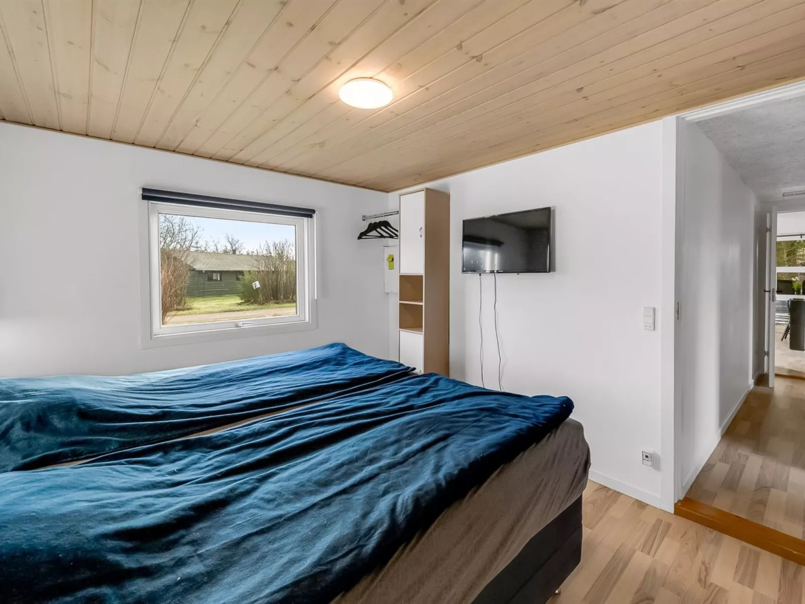 "Tiina" - 500m to the fjord-Inside