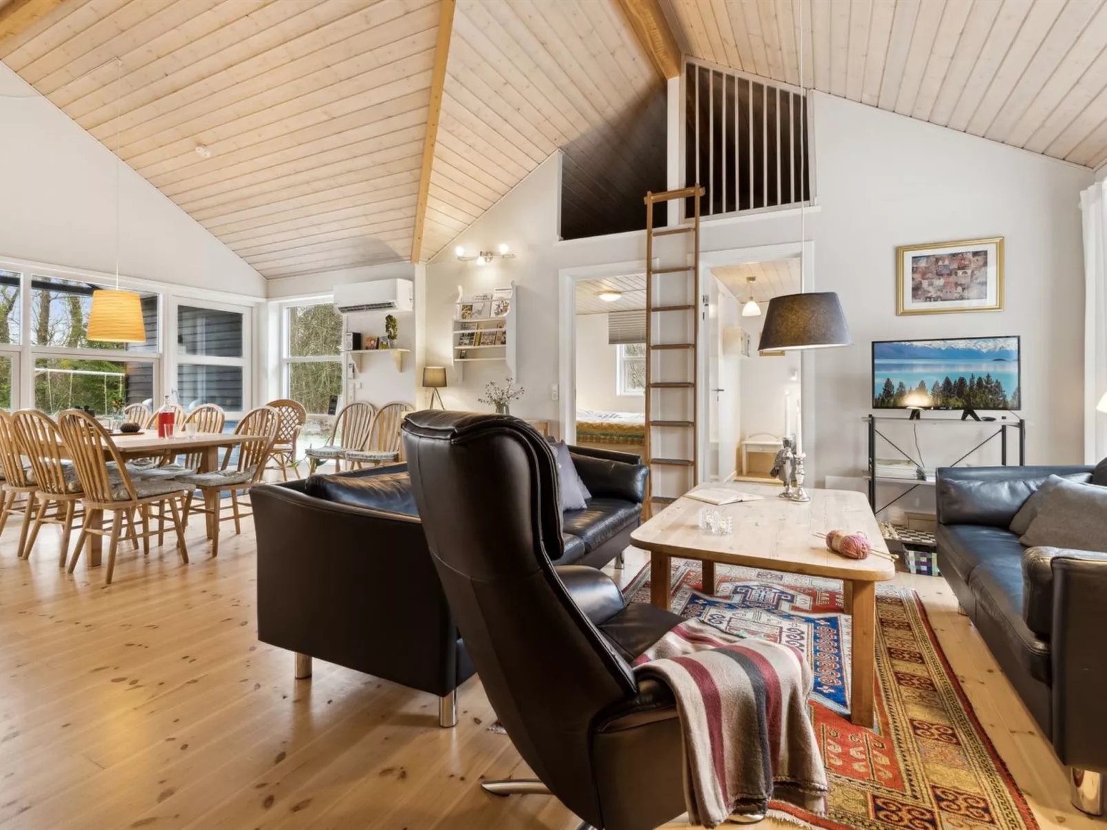 "Tomine" -  from the sea-Inside