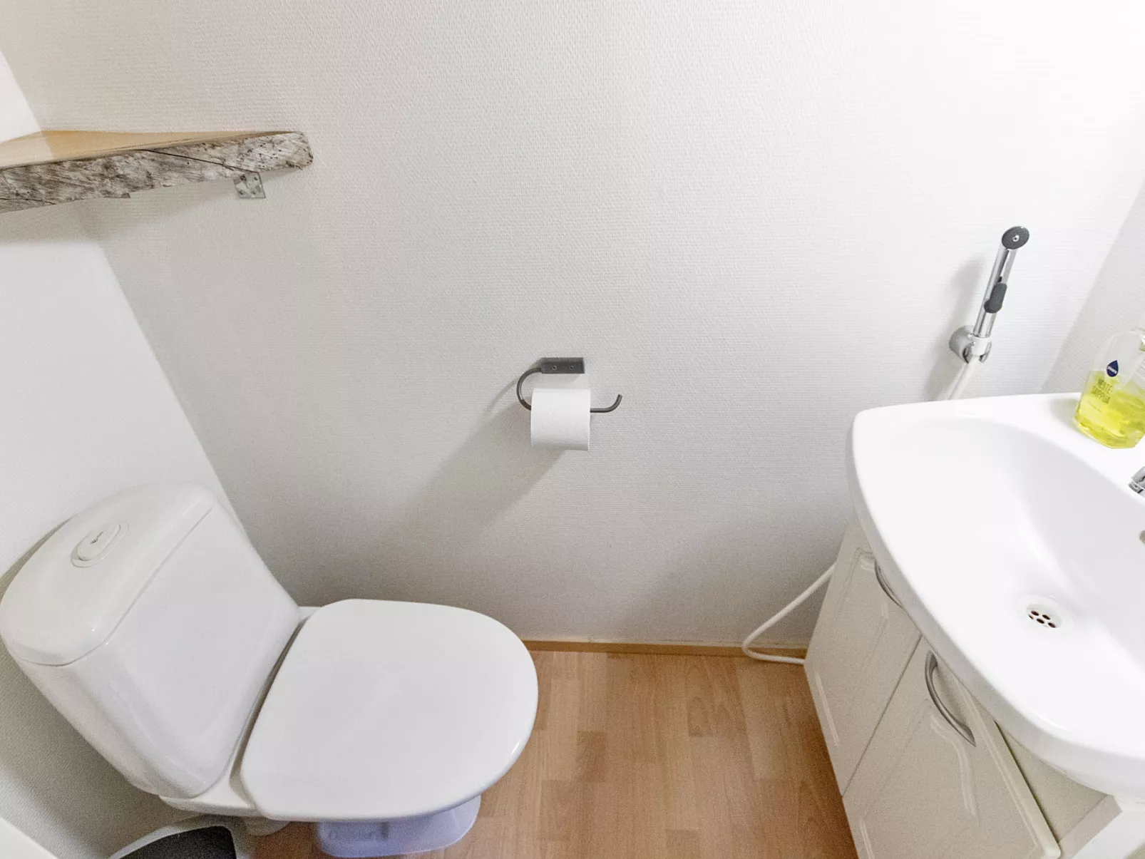 Kukasrakka 3 b 8-Drinnen