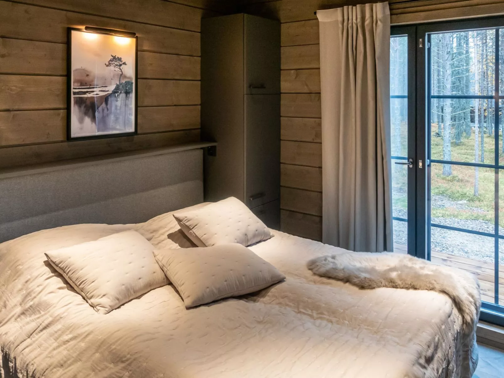 Willa levi west b-Dedans