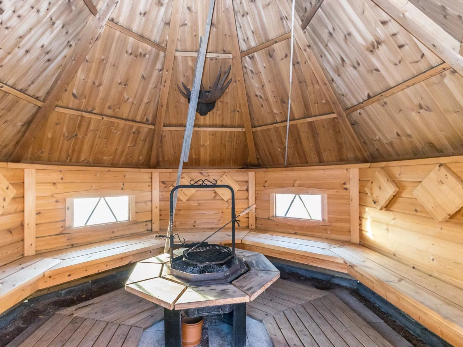 Kaasavuoren ranta-Dedans