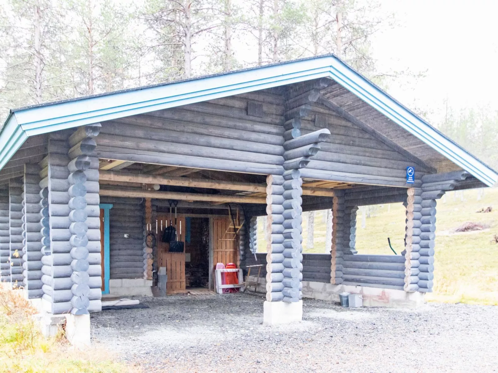 Tievanlaita 10-Inside