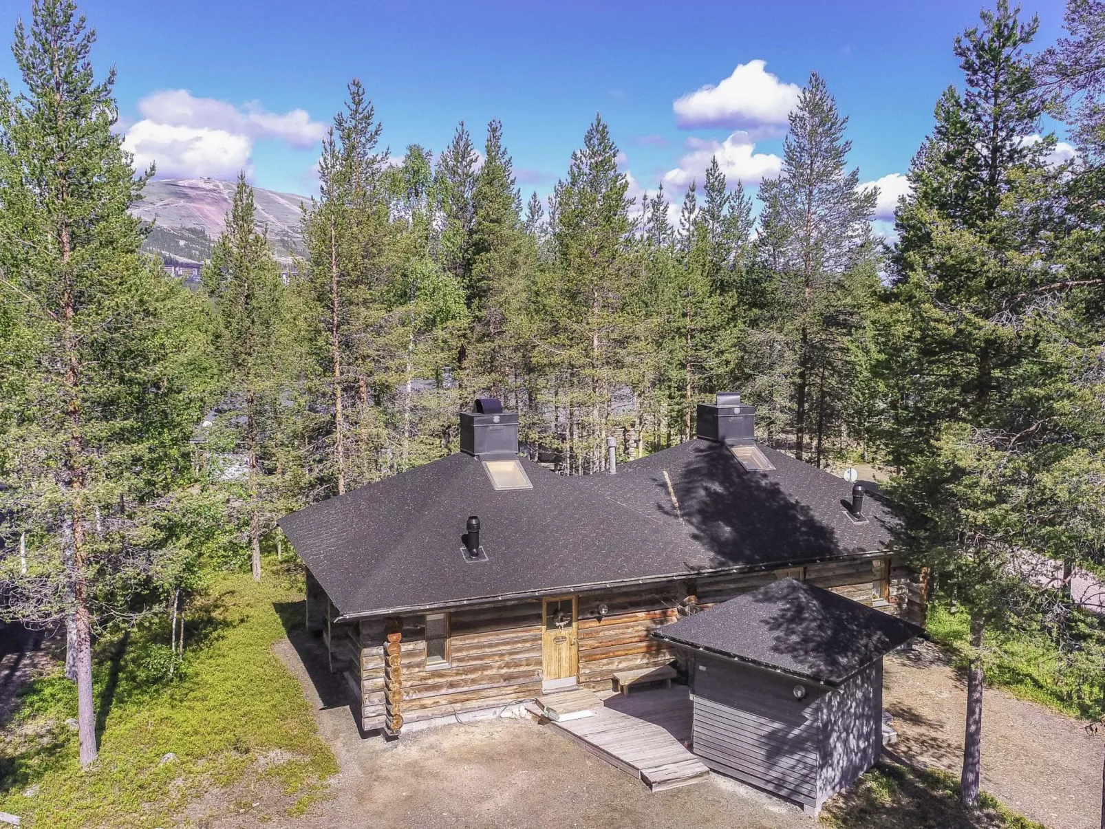 Ylläsparit as. mustikka-Drinnen