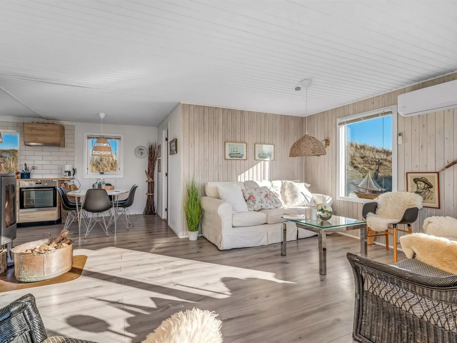 "Alrike" - 200m from the sea-Dedans