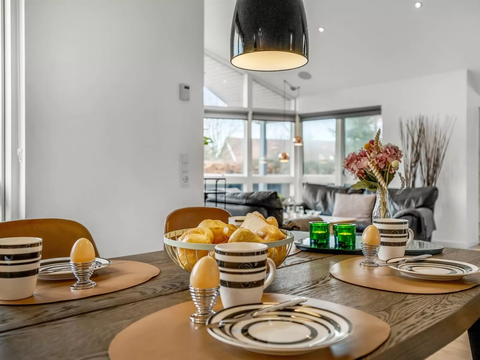 "Carlie" - 250m to the fjord-Inside