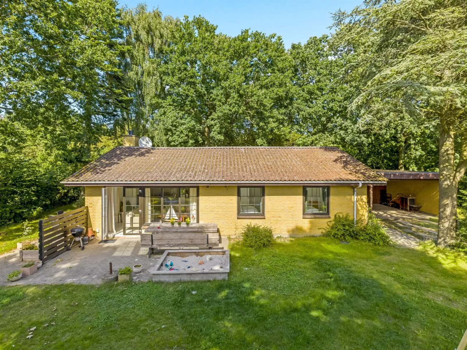 "Matild" - 250m from the sea-Outside