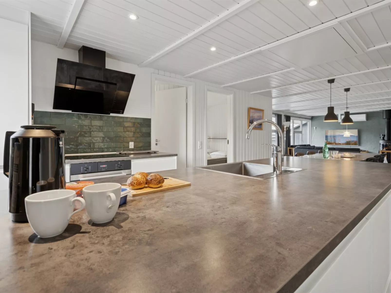 "Akira" - 250m from the sea-Inside