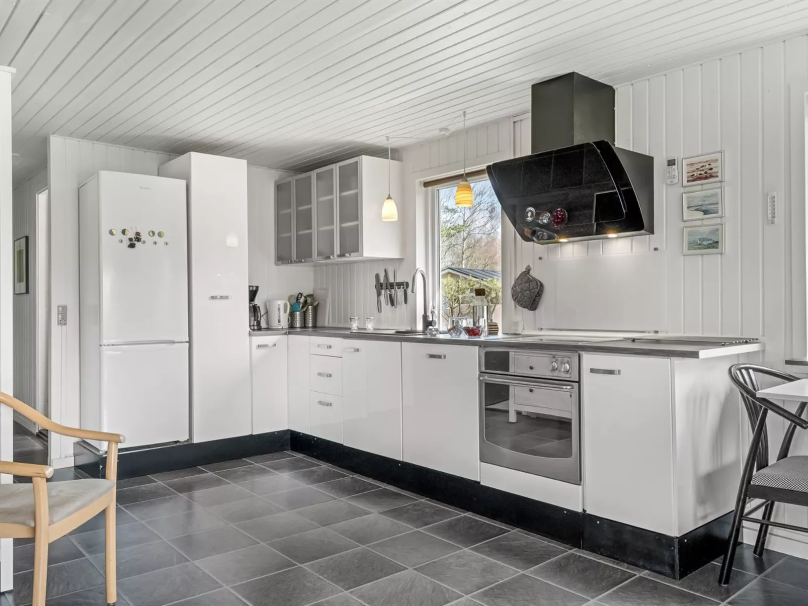 "Randulf" -  from the sea-Dedans