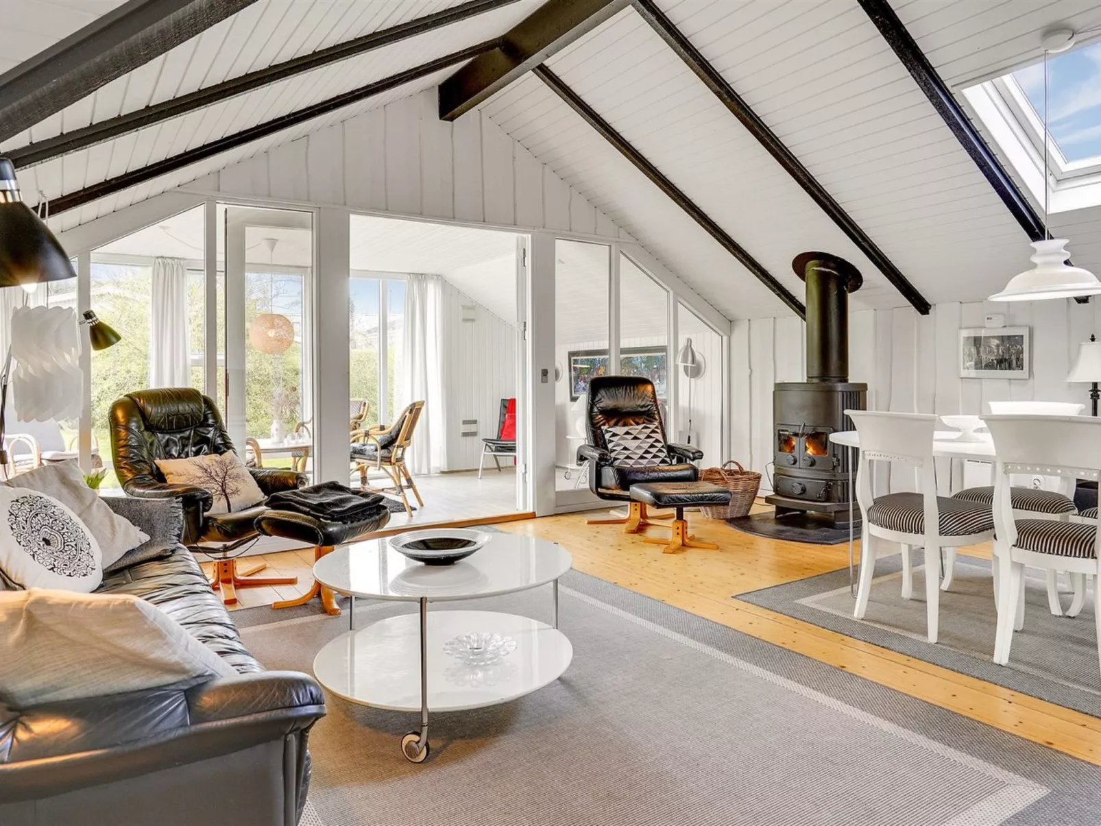 "Magnus" - 250m to the fjord-Inside