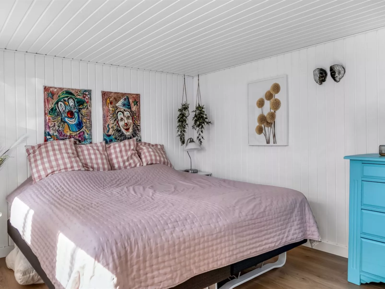 "Ruse" -  from the sea-Dedans