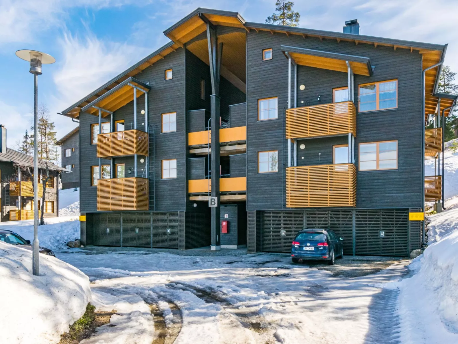 Karhunvartijan linna b16-Drinnen