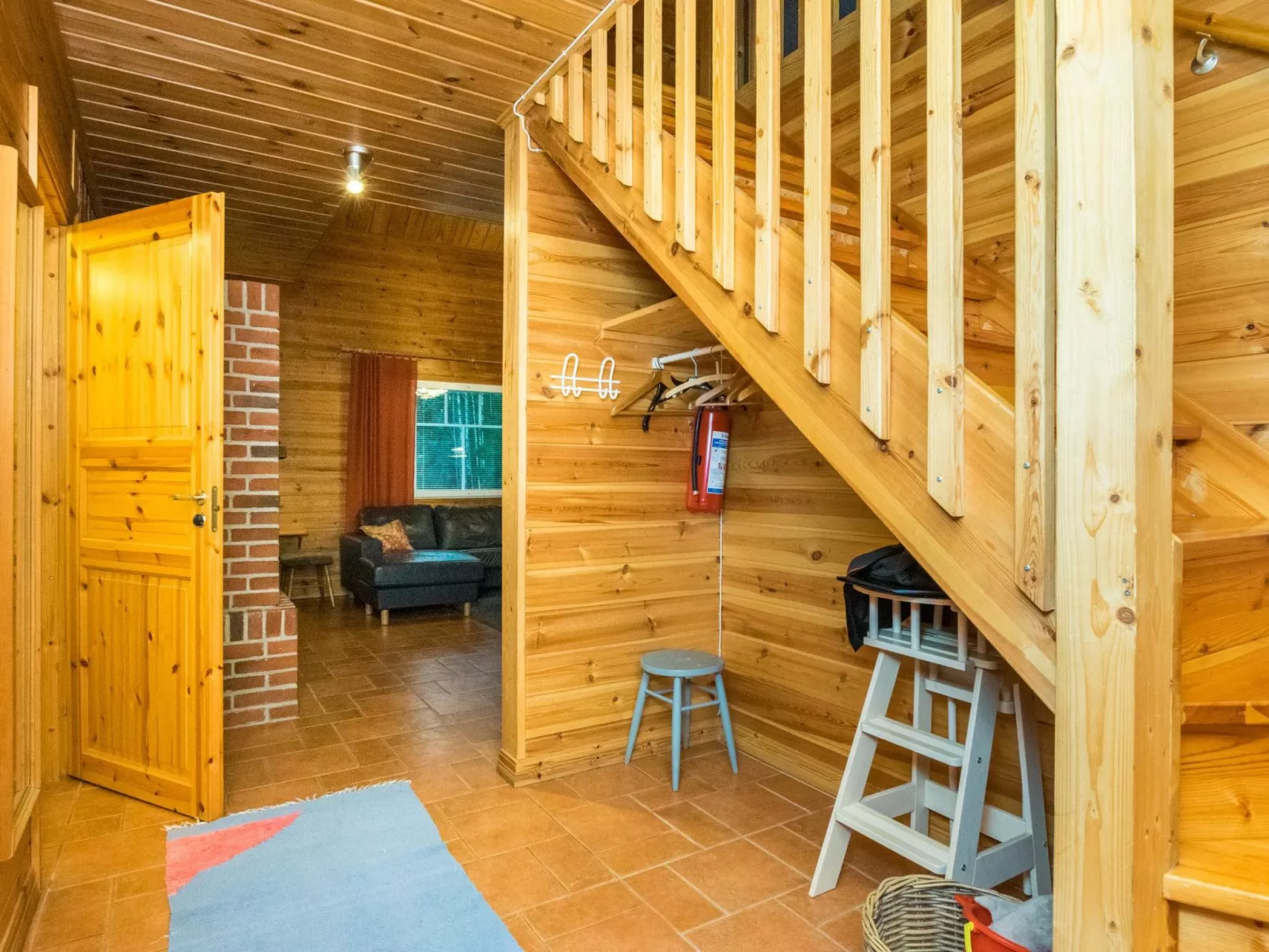 Lauttavalkama-Drinnen