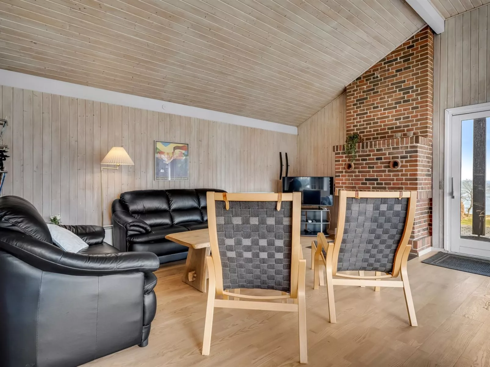 "Tosti" - 180m to the fjord-Inside